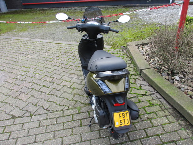 Piaggio Zip iGet